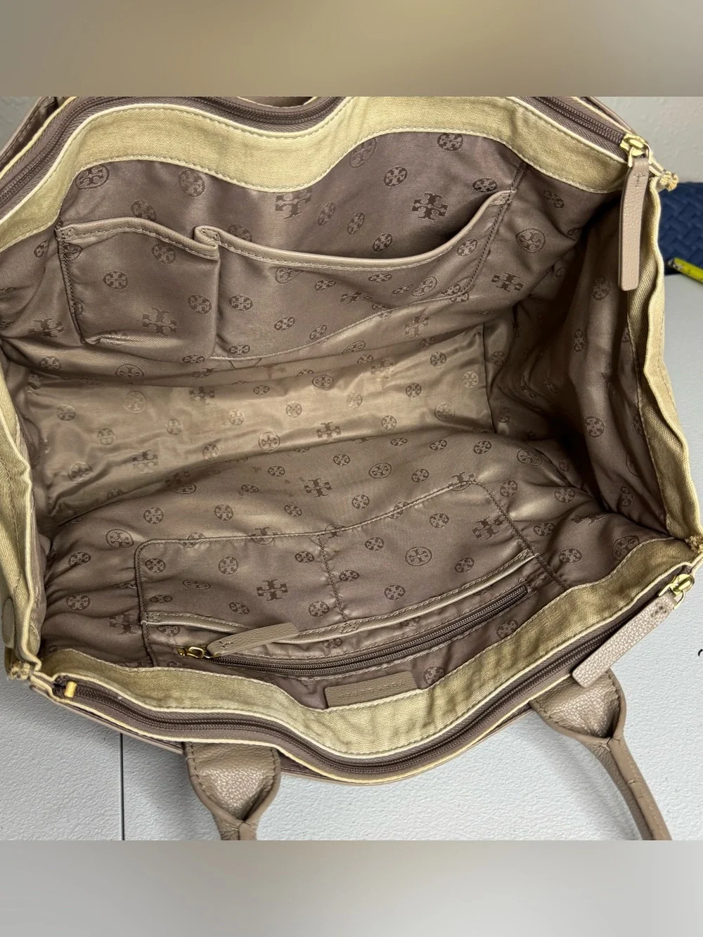 Tory Burch Ella Leather And Canvas Tote Bag